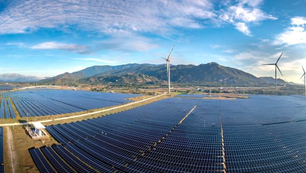 Comprendre l'impact de la transition énergétique sur notre futur