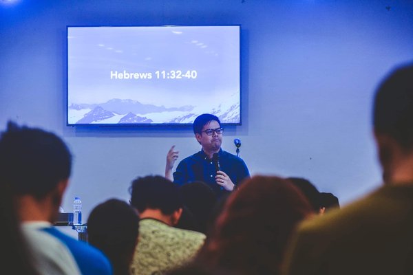 Comment développer une carrière réussie en tant que coach en leadership ?